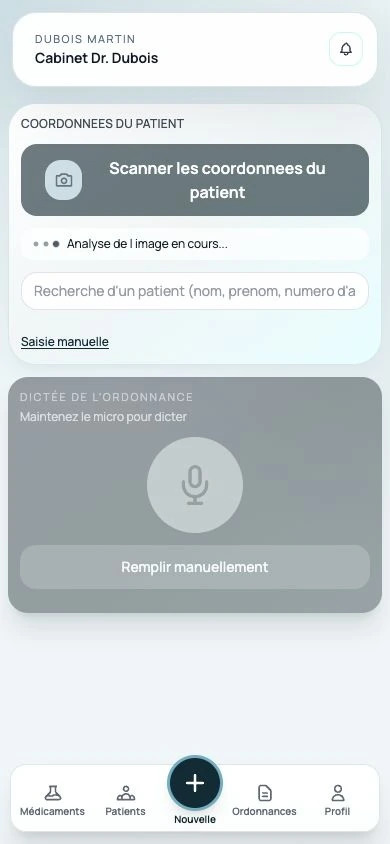 Écran mobile TransCare après la photo : analyse du document patient en cours.